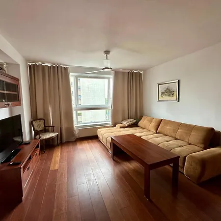 Private 1br For 4 Free Spacious Premium Parking & Netflix