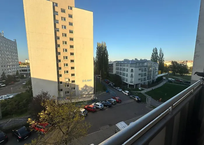 Private - Free Parking - Netflix 아파트